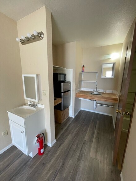 More Photos Of 206 E Main St, Rangely Apartments For Sale