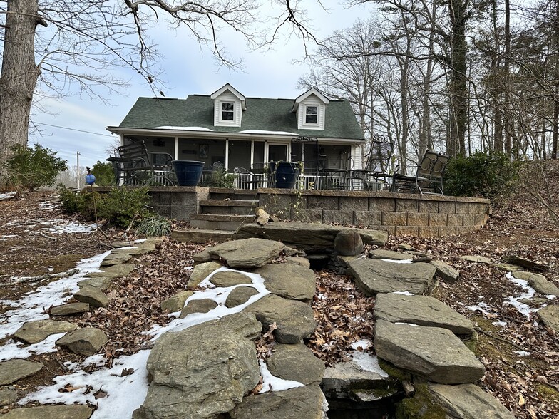 More Photos Of 11685 Reed Mine Rd, Midland Specialty For Sale