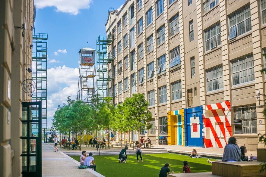 More Photos Of 220 36th St, Brooklyn Unknown For Lease