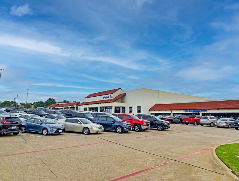 More Photos Of 601-735 Harwood Rd, Bedford Unknown For Lease