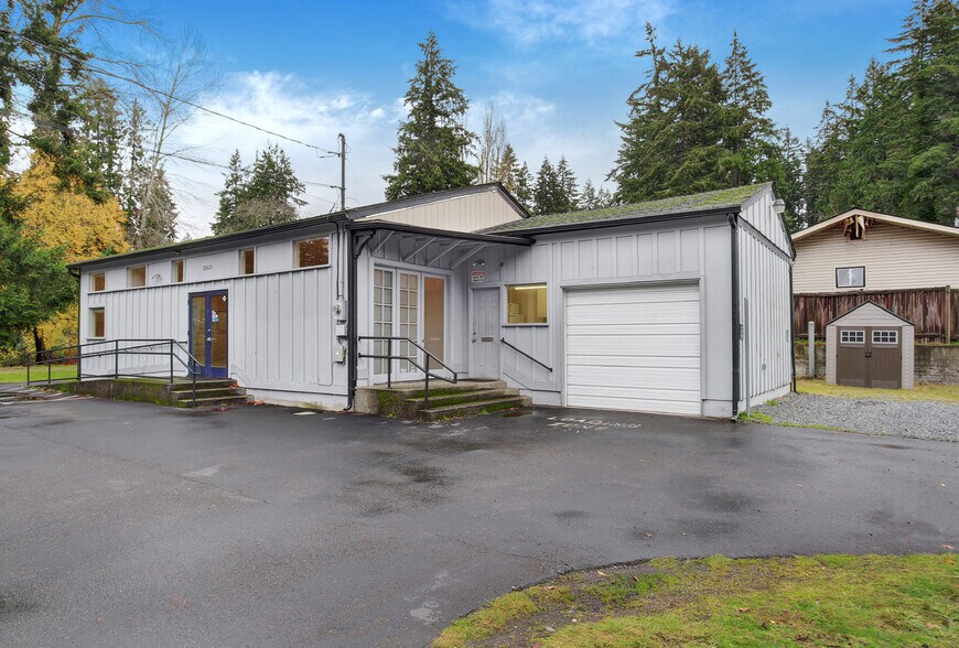 More Photos Of 23631 Edmonds Way, Edmonds Warehouse For Sale
