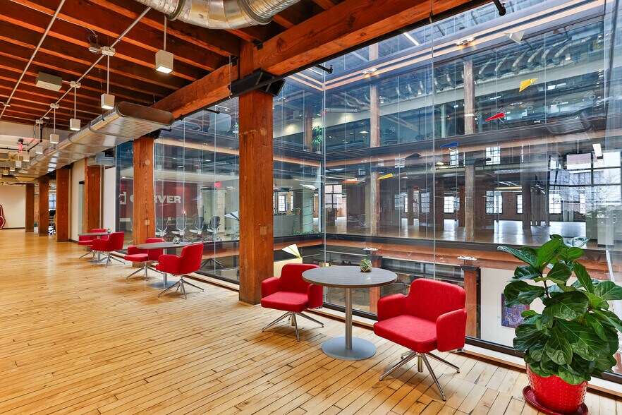 More Photos Of 603 Munger Ave, Dallas Office For Lease