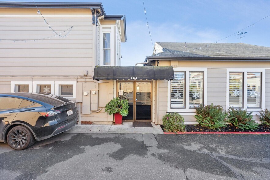 More Photos Of 1414 Everett St, Alameda Office For Sale