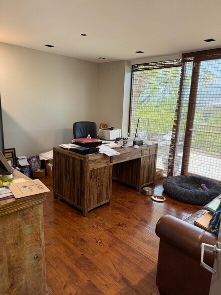 More Photos Of 31340 Via Colinas, Westlake Village Light Distribution For Lease