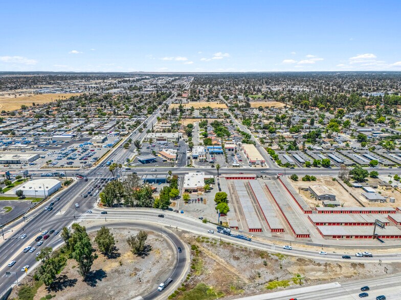 More Photos Of 4030 Wible Rd, Bakersfield Medical For Sale