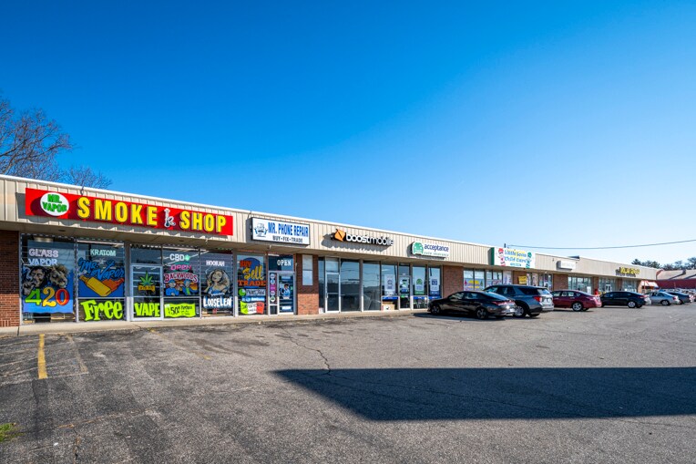More Photos Of 6132-6156 Colerain Ave, Cincinnati Unknown For Lease