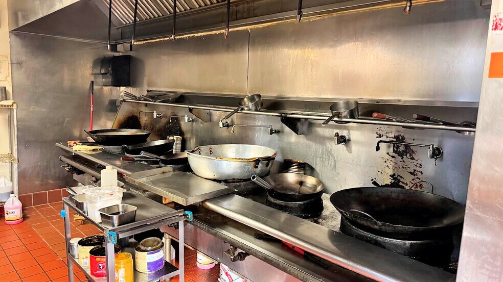 More Photos Of 630 S Frontage Rd, Wisconsin Dells Fast Food For Sale