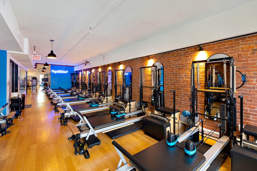 More Photos Of 206 Spring St, New York Office For Sale