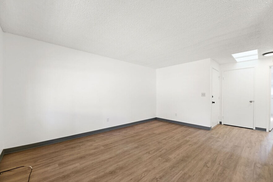 More Photos Of 14623 NE Coast Pine Ct, Vancouver Apartments For Sale
