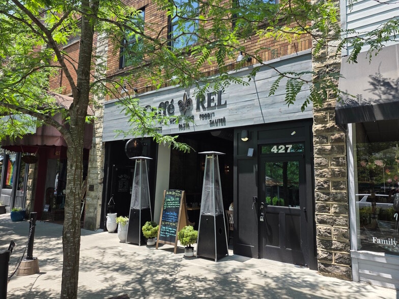 More Photos Of 425 N Main St, Hendersonville Restaurant For Sale