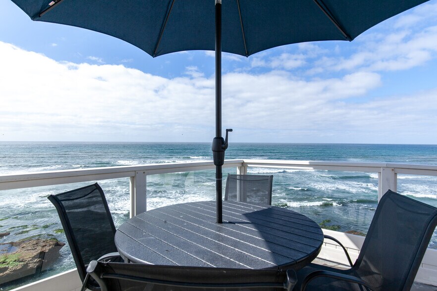 More Photos Of 1476-80 Pescadero Dr, San Diego Apartments For Sale