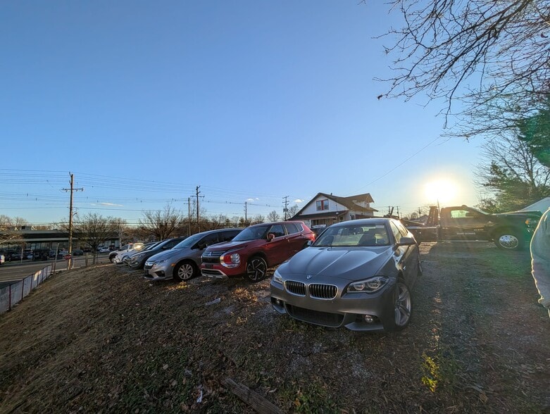 More Photos Of 4104 Bladensburg Rd, Brentwood Freestanding For Lease