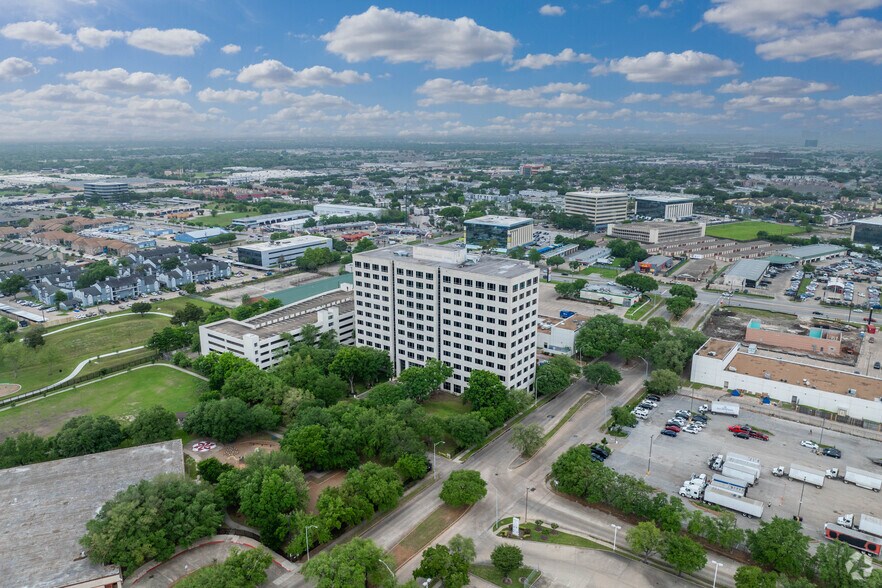 More Photos Of 9800 Centre Pky, Houston Office For Lease
