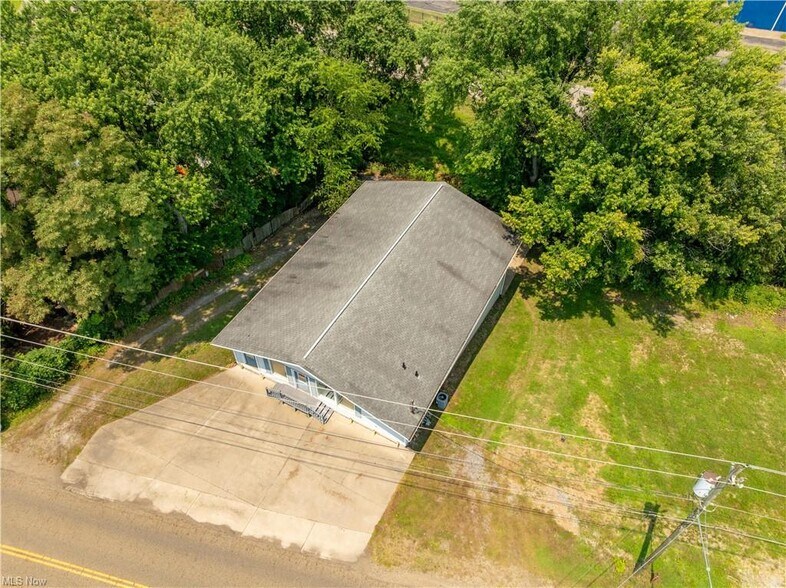 More Photos Of 3249 Coral Rd, Malvern Office For Sale