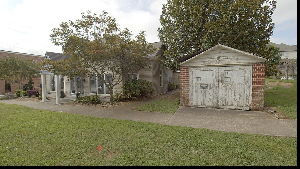 More Photos Of 5603 Main St, Flowery Branch Restaurant For Lease