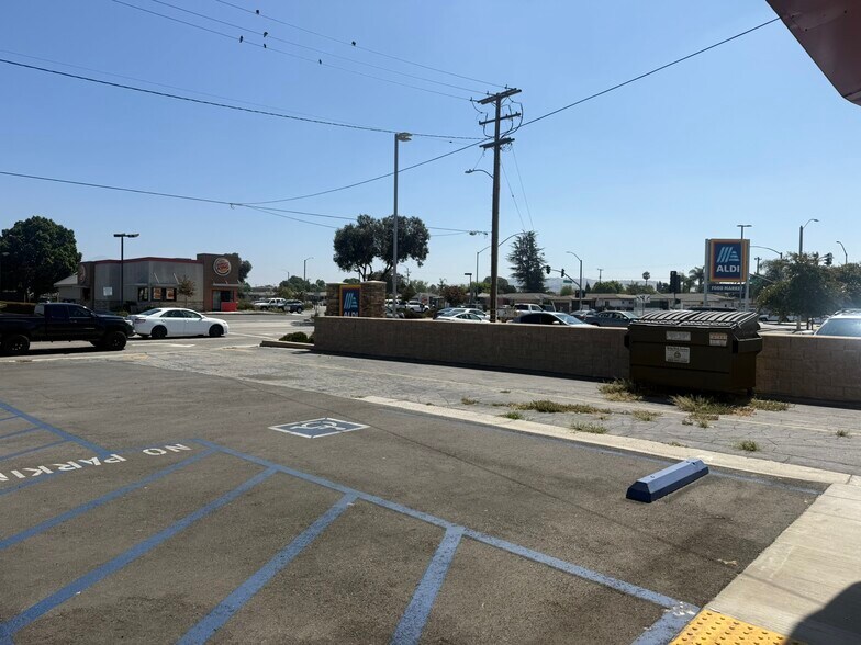 More Photos Of 15430 Francisquito Ave, La Puente Freestanding For Lease