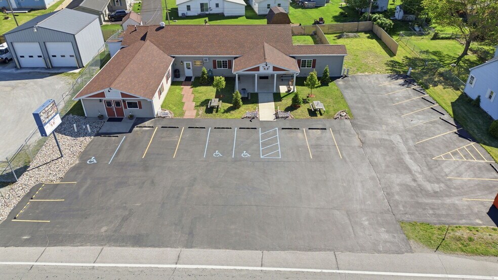 More Photos Of 12150 N US Highway 421, Monticello General Retail For Sale