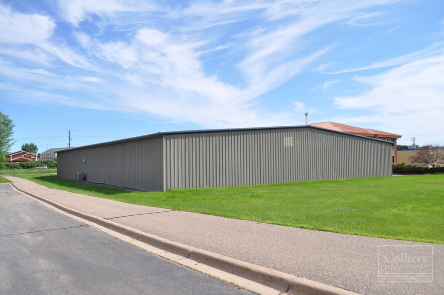 More Photos Of 13435 N 60th St N, Oak Park Heights Freestanding For Sale