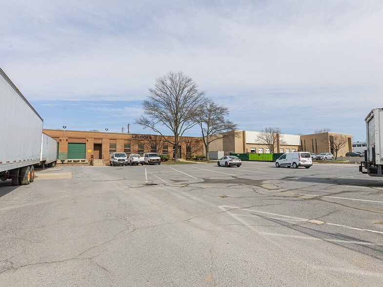 More Photos Of 2120 Beaver Rd, Landover Warehouse For Sale