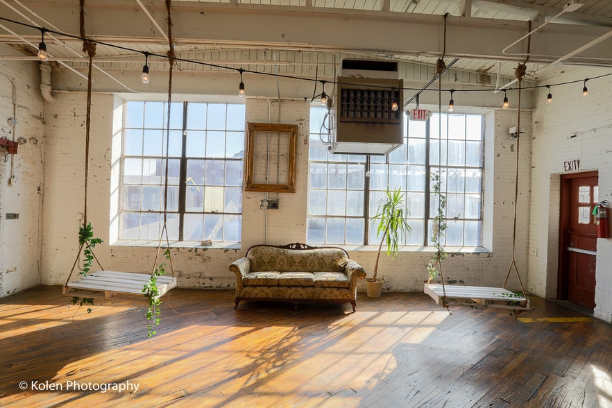 More Photos Of 70 Spruce St, Paterson Warehouse For Sale