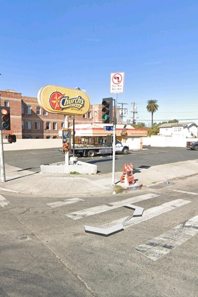 Primary Photo Of 261 E Vernon Ave, Los Angeles Fast Food For Lease