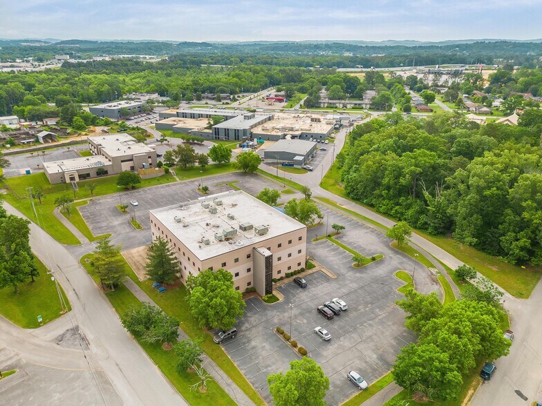 More Photos Of 961 Spring Creek Rd, East Ridge Medical For Lease