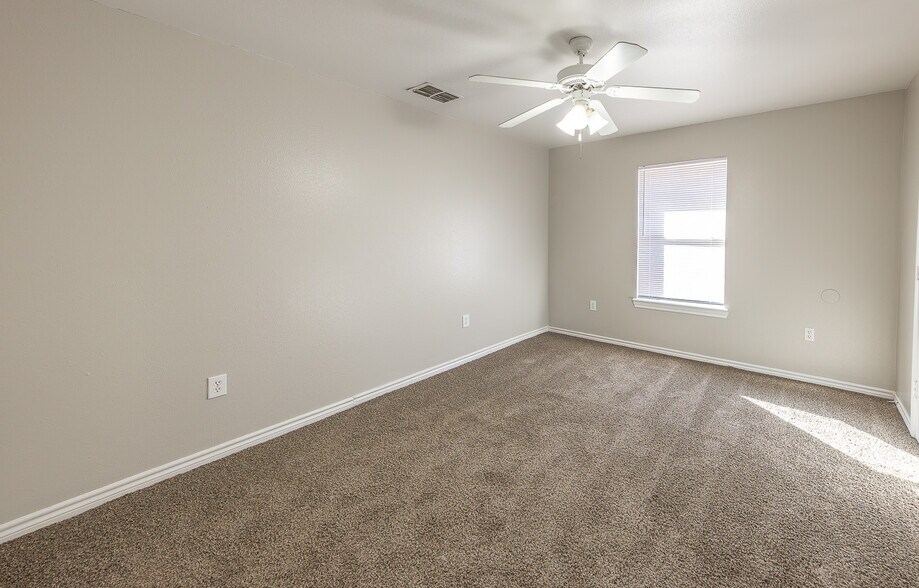 More Photos Of 602 N Belmont, Lubbock Apartments For Sale