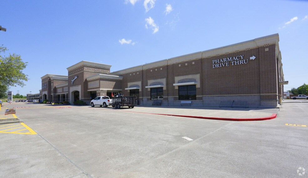 More Photos Of 17125-17150 Westheimer Rd, Houston Storefront For Lease