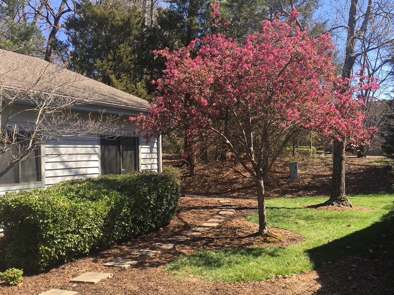 More Photos Of 3200 Croasdaile Dr, Durham Medical For Lease