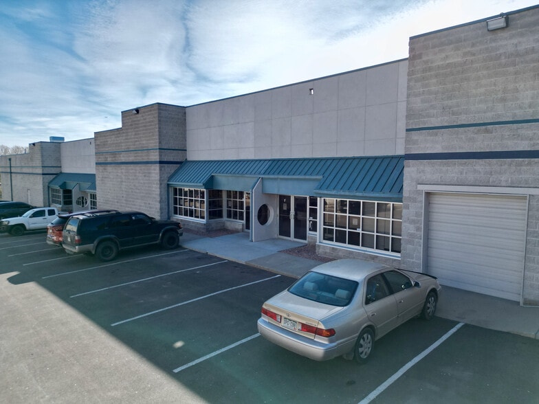 More Photos Of 4745 Town Center Dr, Colorado Springs Distribution For Lease