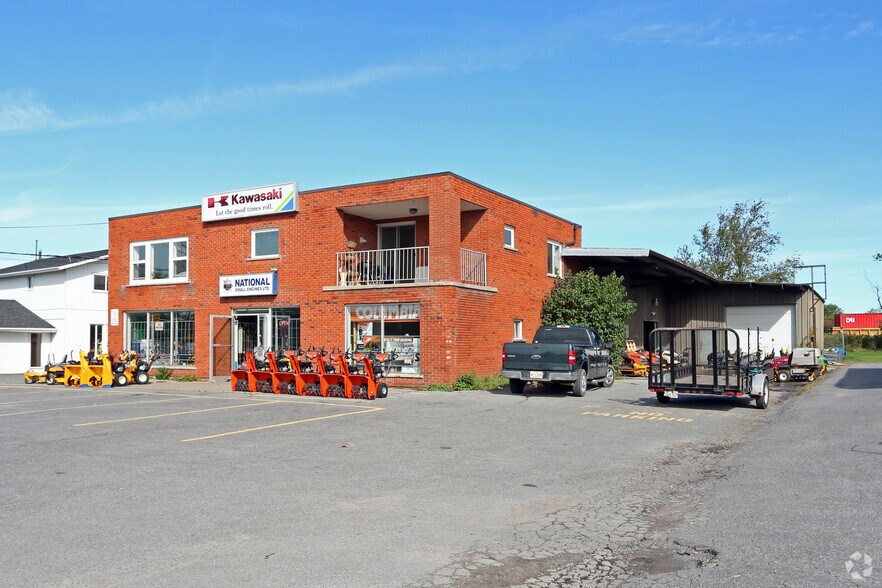 More Photos Of 1768 Bath Rd, Kingston Freestanding For Sale