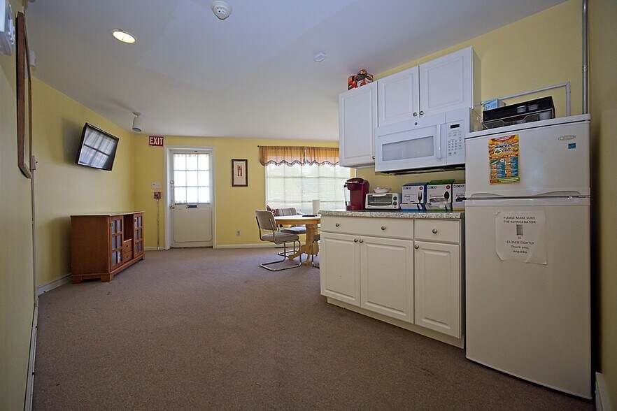 More Photos Of 766 Old York Rd, Jenkintown Medical For Sale