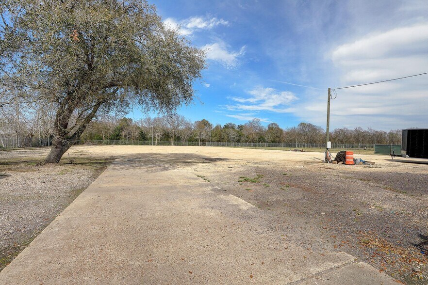 Primary Photo Of 5205 W Orange St, Pearland Land For Lease
