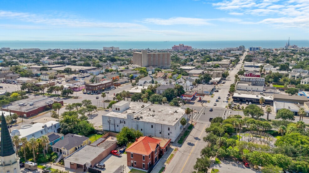 More Photos Of 2222 Broadway St, Galveston Freestanding For Sale