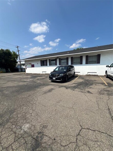 More Photos Of 24 Emma St, Binghamton General Retail For Sale