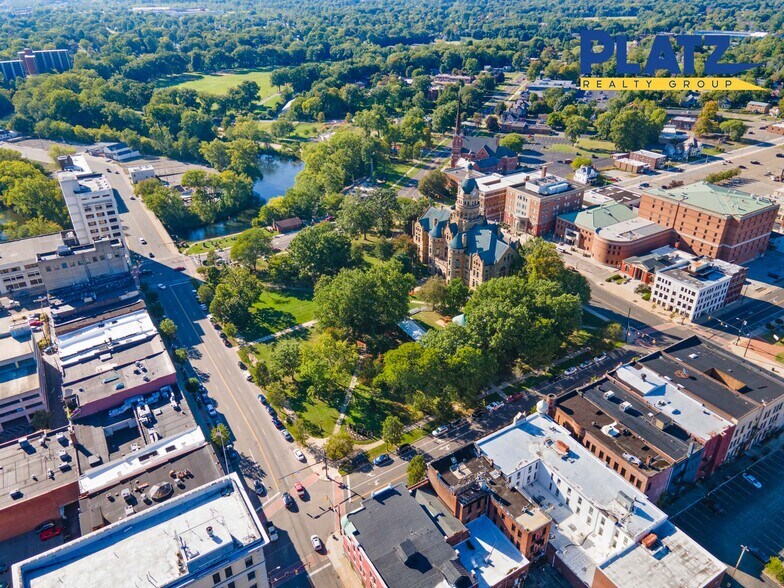 More Photos Of 144 N Park Ave, Warren Storefront Retail Office For Lease
