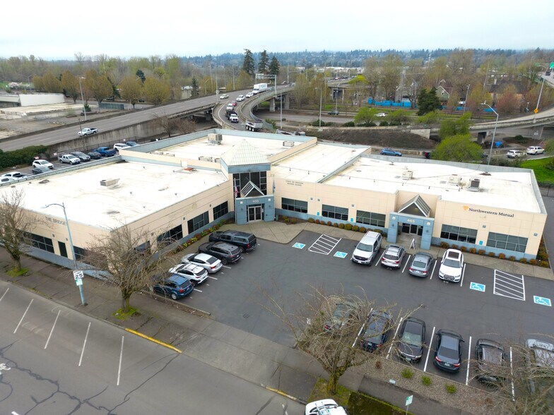 More Photos Of 435-465 Commercial St NE, Salem Office For Lease