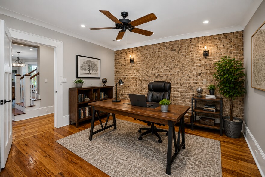 More Photos Of 36 Broad St, Senoia Office For Lease