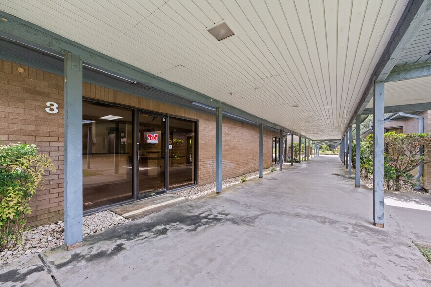 More Photos Of 13414 Medical Complex Dr, Tomball Medical For Lease
