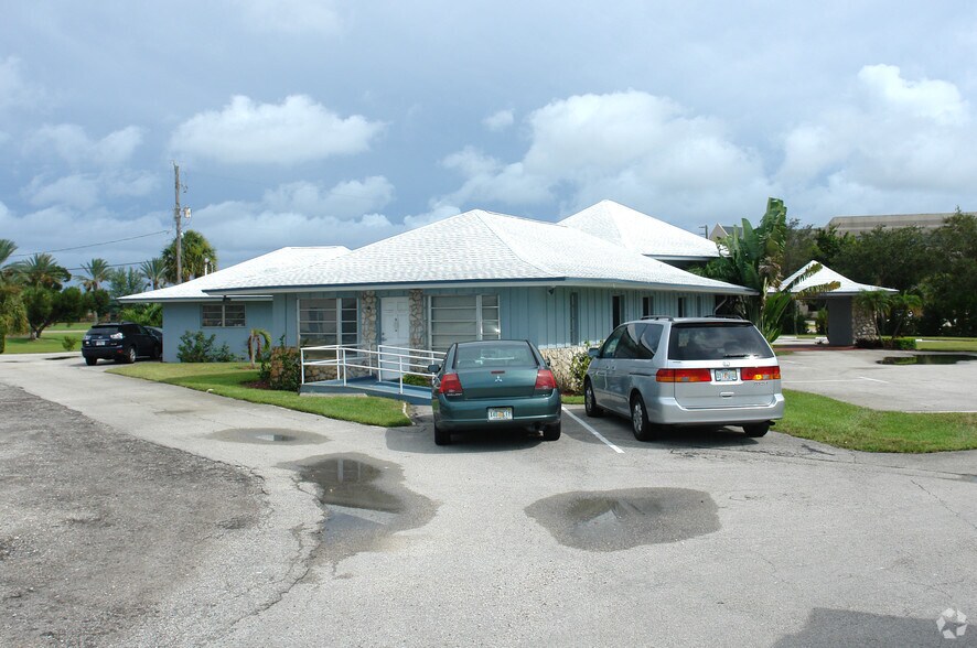 Primary Photo Of 3400 Forest Hill Blvd, West Palm Beach Medical For Sale
