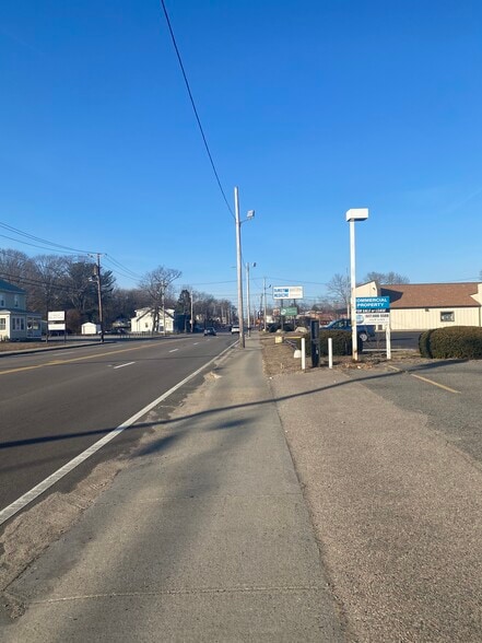 More Photos Of 584 Washington St, Attleboro Service Station For Sale