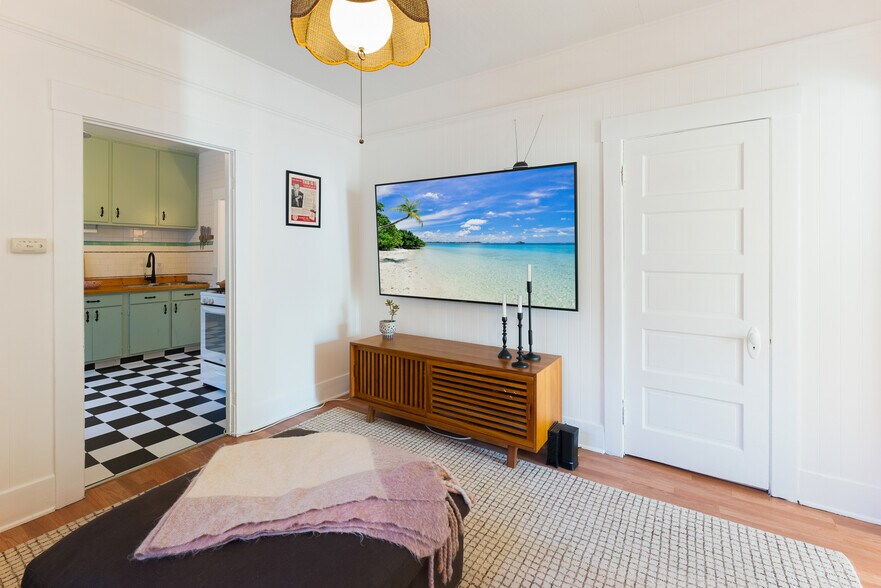 More Photos Of 534 Casanova St, Los Angeles Apartments For Sale