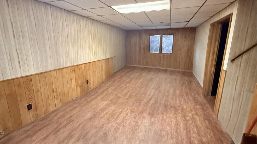 More Photos Of 7242 Bradley St, Lake Tomahawk Office For Sale