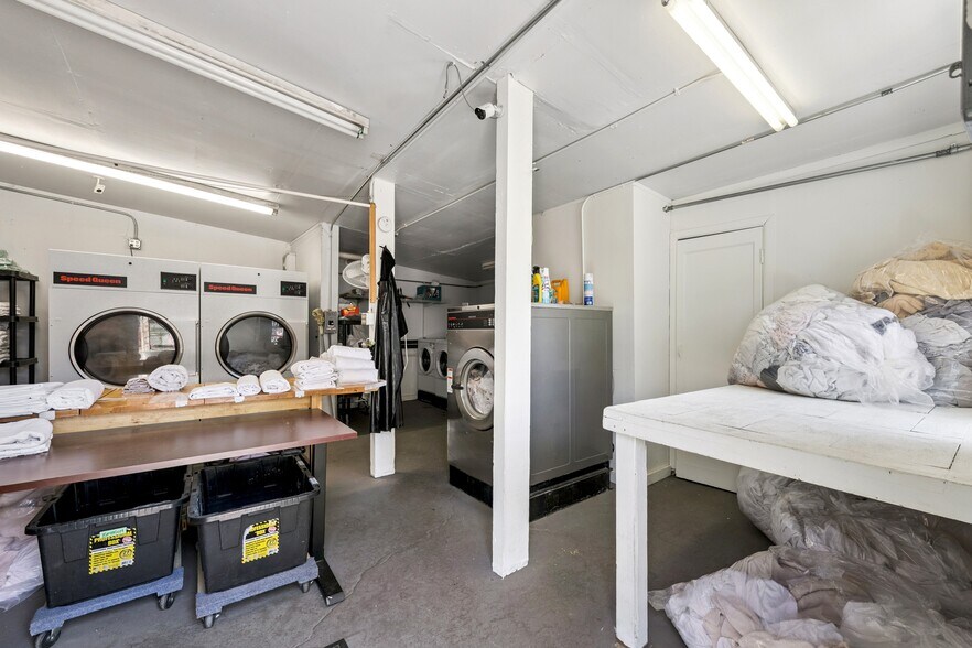 More Photos Of 2205 Lake Tahoe Blvd, South Lake Tahoe Storefront Retail Office For Sale