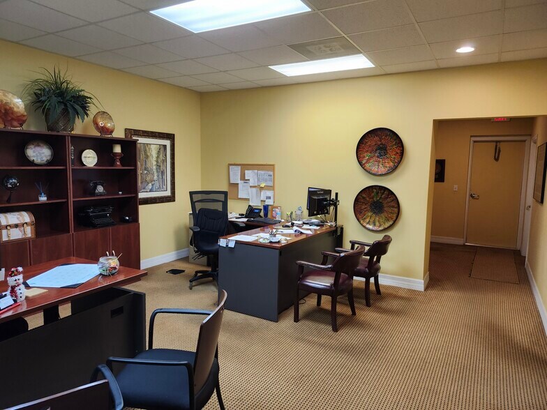 More Photos Of 3760 W Eau Gallie Blvd, Melbourne Unknown For Lease