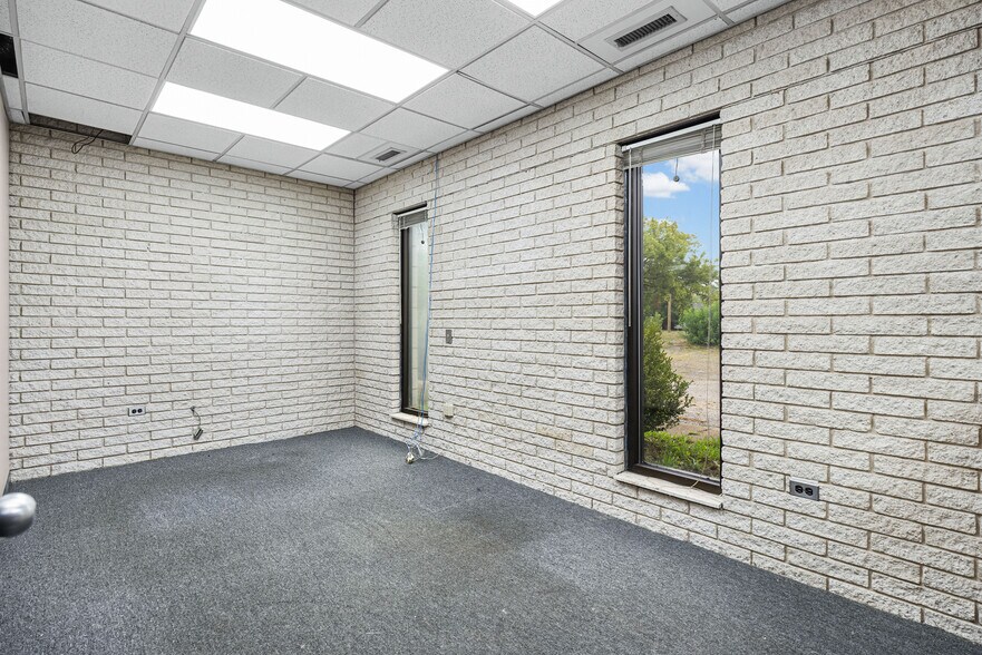 More Photos Of 21511 Van Dyke Ave, Warren Bank For Sale