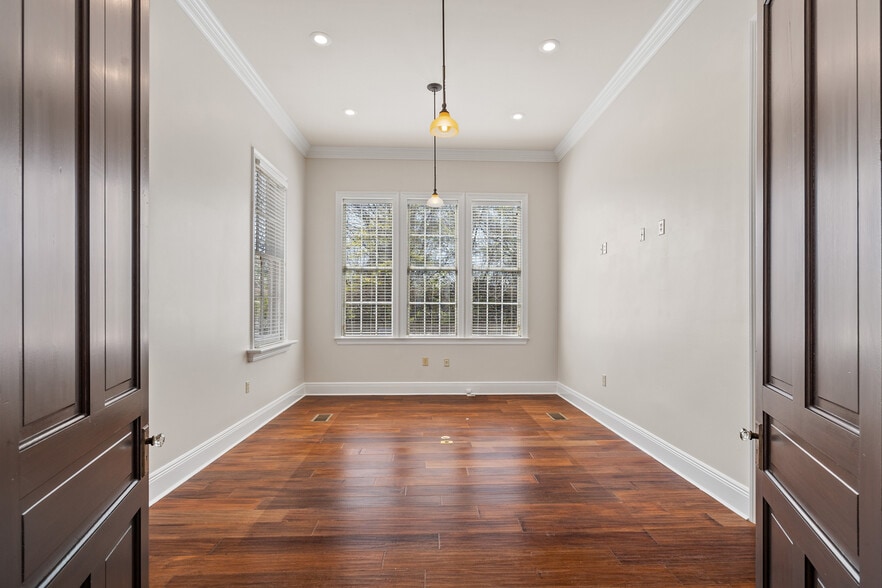 More Photos Of 125 N Theard St, Covington Medical For Lease