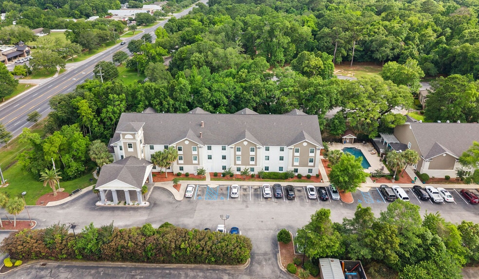 More Photos Of 19751 S Greeno Rd, Fairhope Hotel For Sale