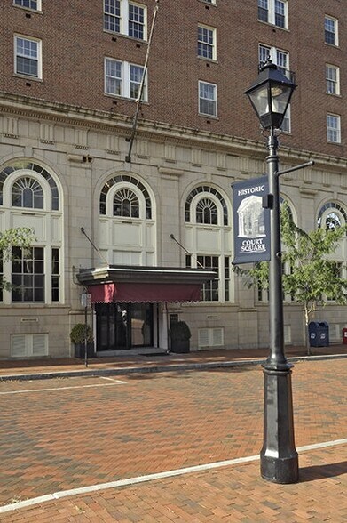 More Photos Of 500 Court Sq, Charlottesville Office Residential For Sale