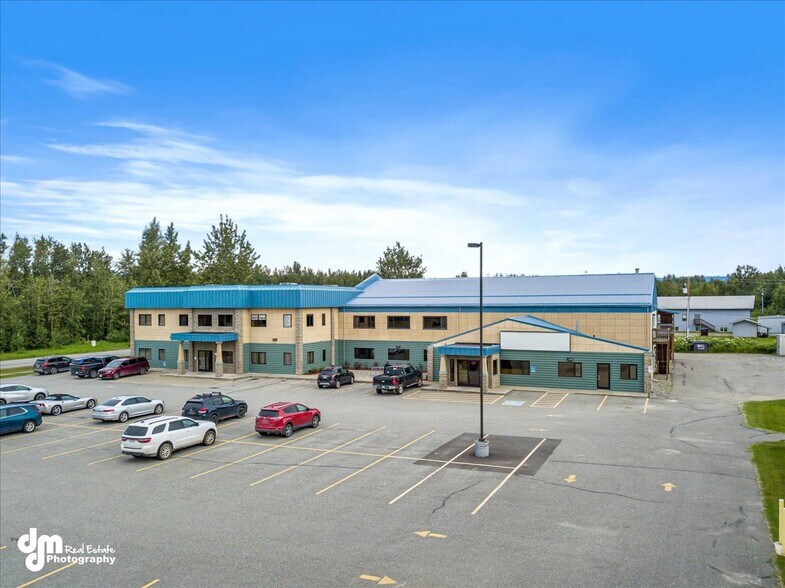 More Photos Of 1901 N Hemmer Rd, Palmer Medical For Sale